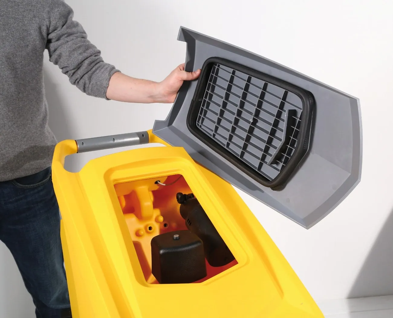 Уборочная машина Ghibli FR 30 E 45 в Москве и Московской области от магазина Ammina